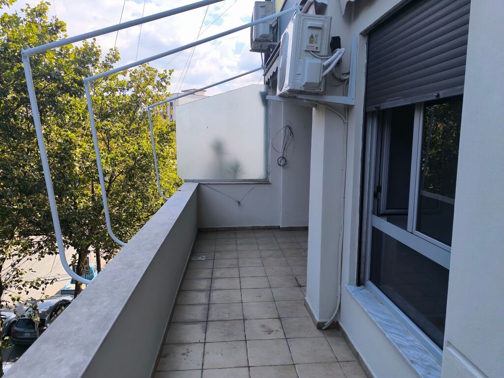 Apartament me qira