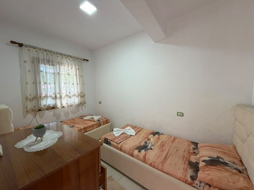 Apartment 2+1+Parking Space For Long Term Rent - Reald College, Vlora