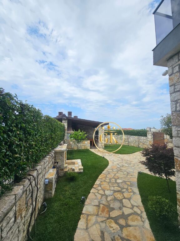 20761139 🏡 Appartamento 2+1 in affitto a Shënavlash, Durazzo 🏡