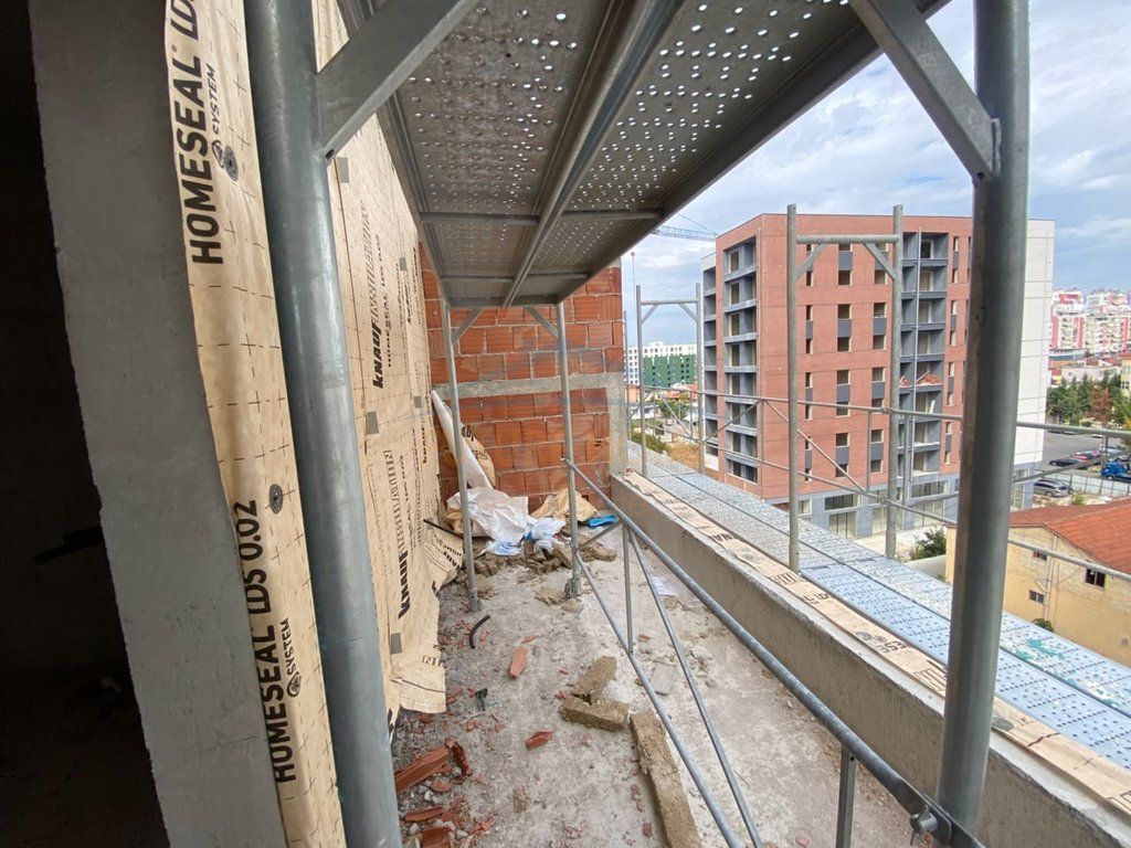 Shitet,Apartament 2+1, ish Fusha e Aviacionit