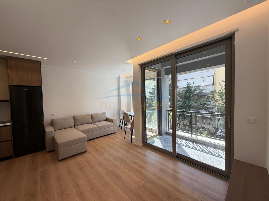 Qera, Apartament 1+1 , Pazari i Ri , Tirane