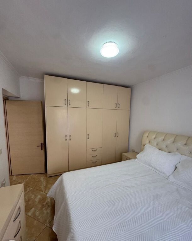 Rent | Apartament 1 + 1 | Qendër Kamëz | 300 €/month