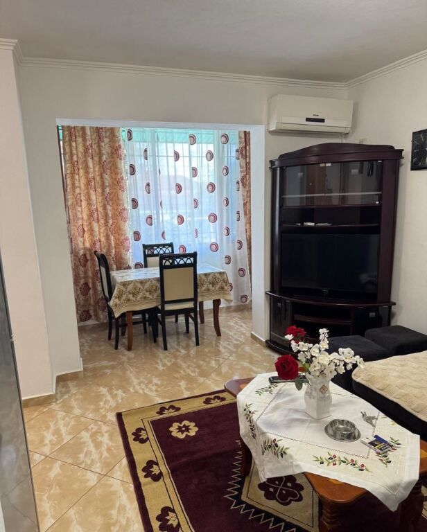 Rent | Apartament 1 + 1 | Qendër Kamëz | 300 €/month