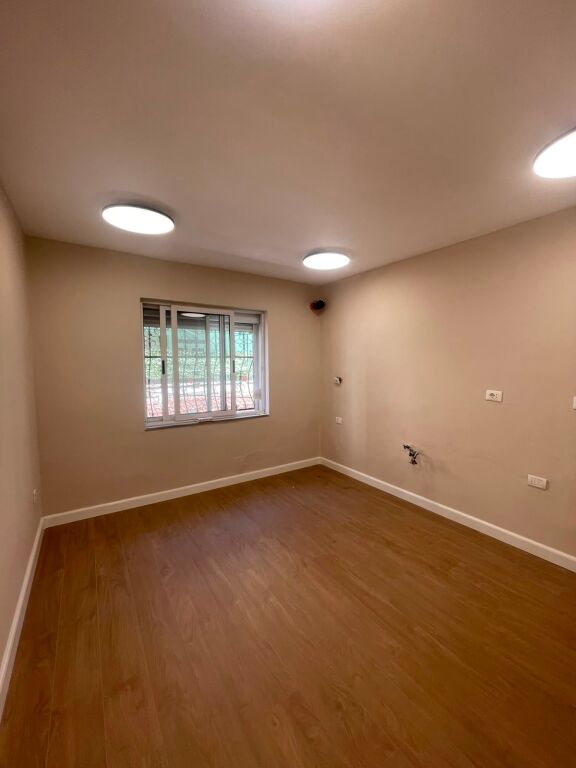 Affitto | Apartament 5 + 1 | Blloku | 1100 €/mese