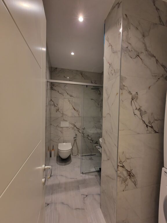 Super Appartamento 1+1 in affitto in Via Durresit (55.000 ALL)