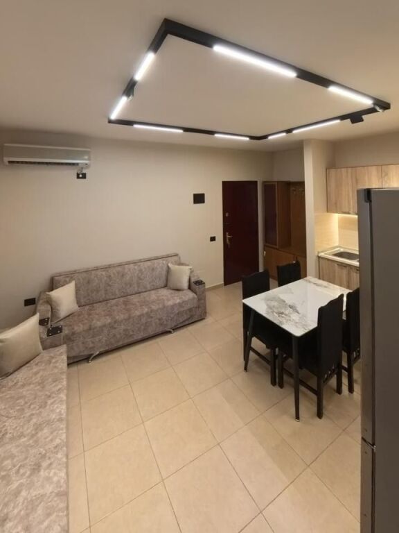 Apartment 1+1 me qira tek Gjimnazi Partizani