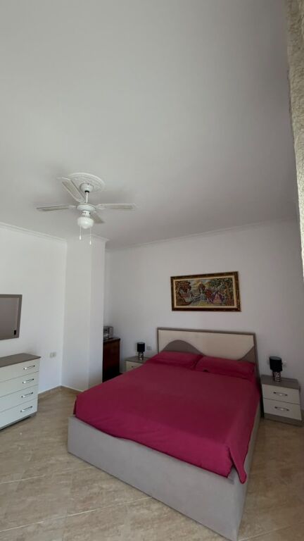Apartament me Pamje nga Deti për Qira në Lungomare Vlorë