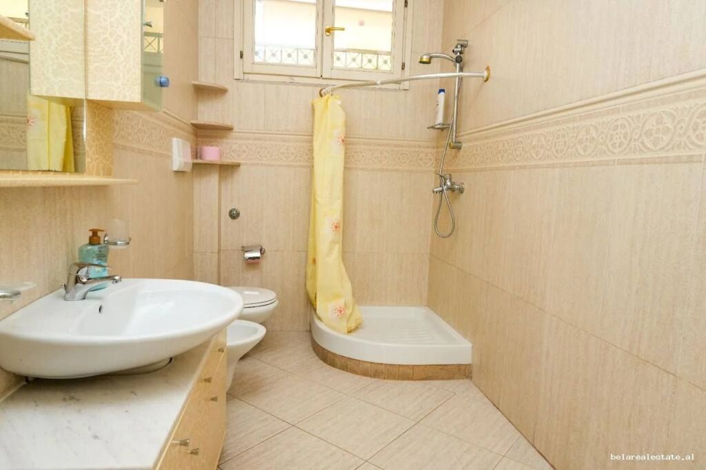 Appartamento In Affitto 3+1 In Centro (ID B230227) Tirana