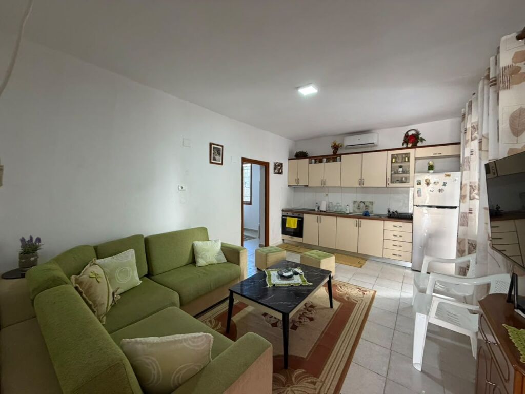 Apartment 2+1+Parking Space For Long Term Rent - Reald College, Vlora