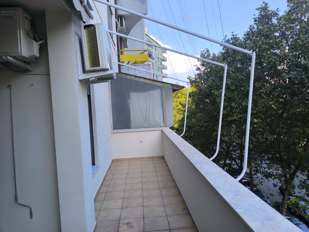 Apartament me qira