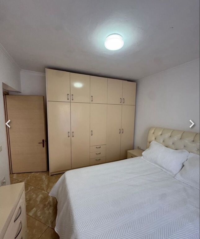 Affittasi appartamento 1+1, Kamez (Centro) 300 mila lek vecchi