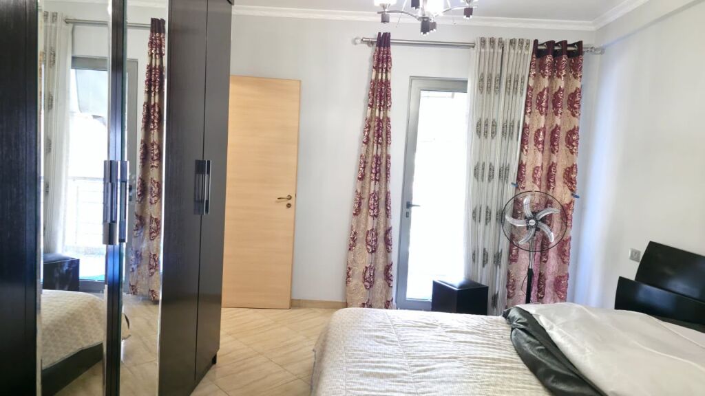APARTAMENT 2+1 NE SHITJE KOMISARIATI 4