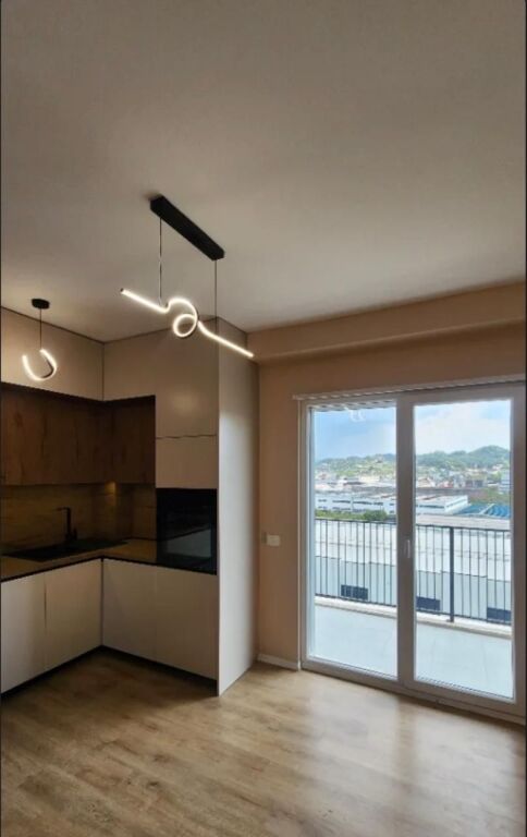 Univers City Apartament 2+1 me qira