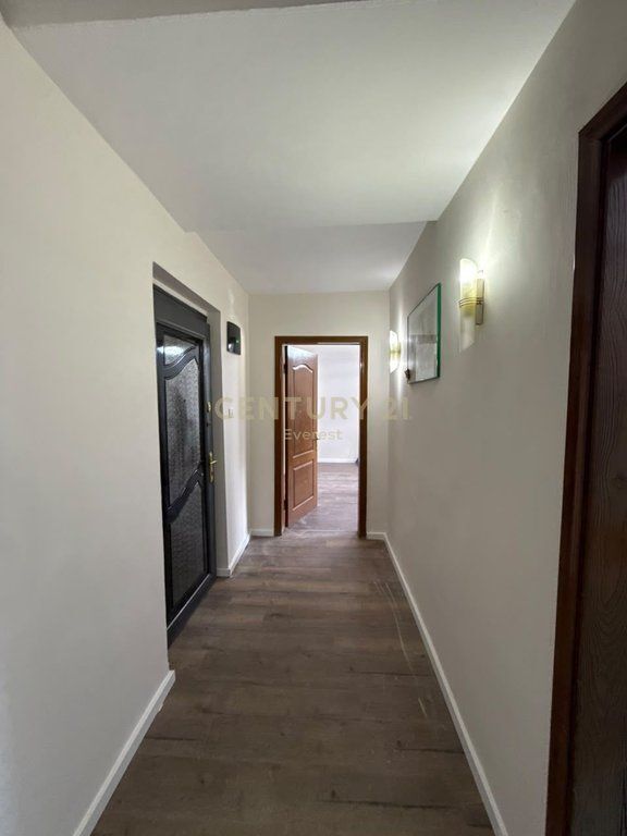 RRUGA BARDHYL, SHESIM APARTAMENT 2+1 151,000 € 14,000,000 Lekë