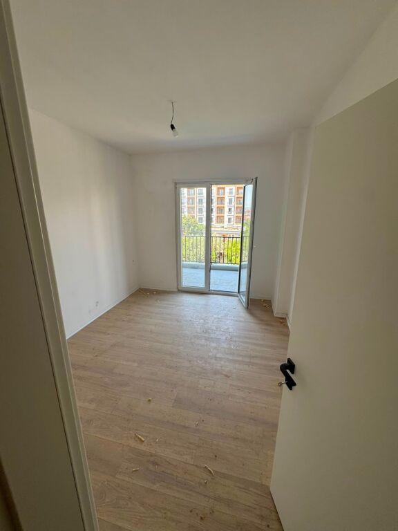 Apartament 2+1+2tualete +2ballkone