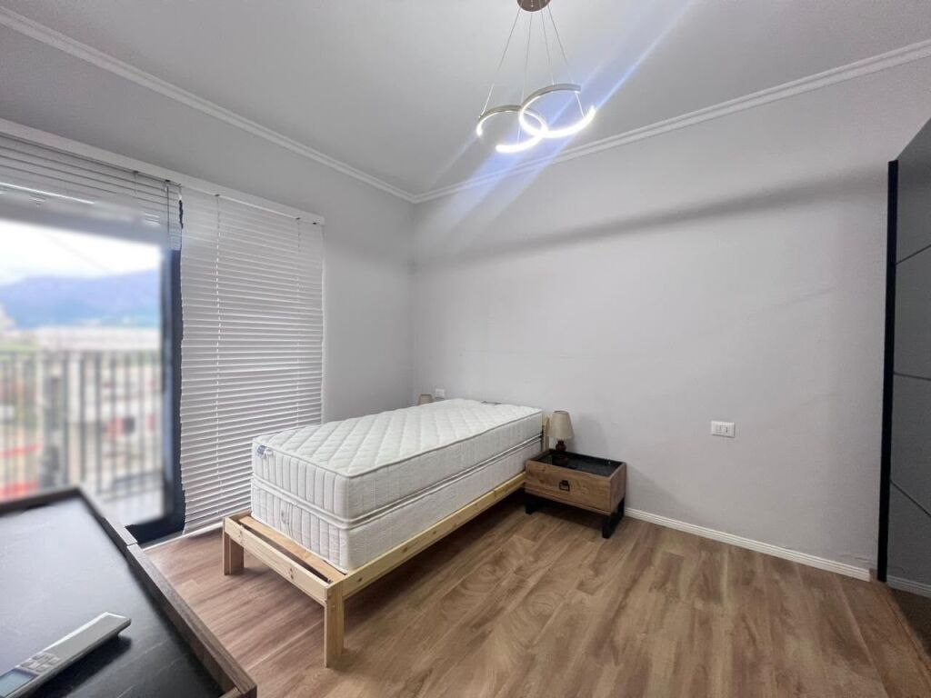 Apartament Me Qera 2+1 Ne Farke ( ID B2202120) Tirane