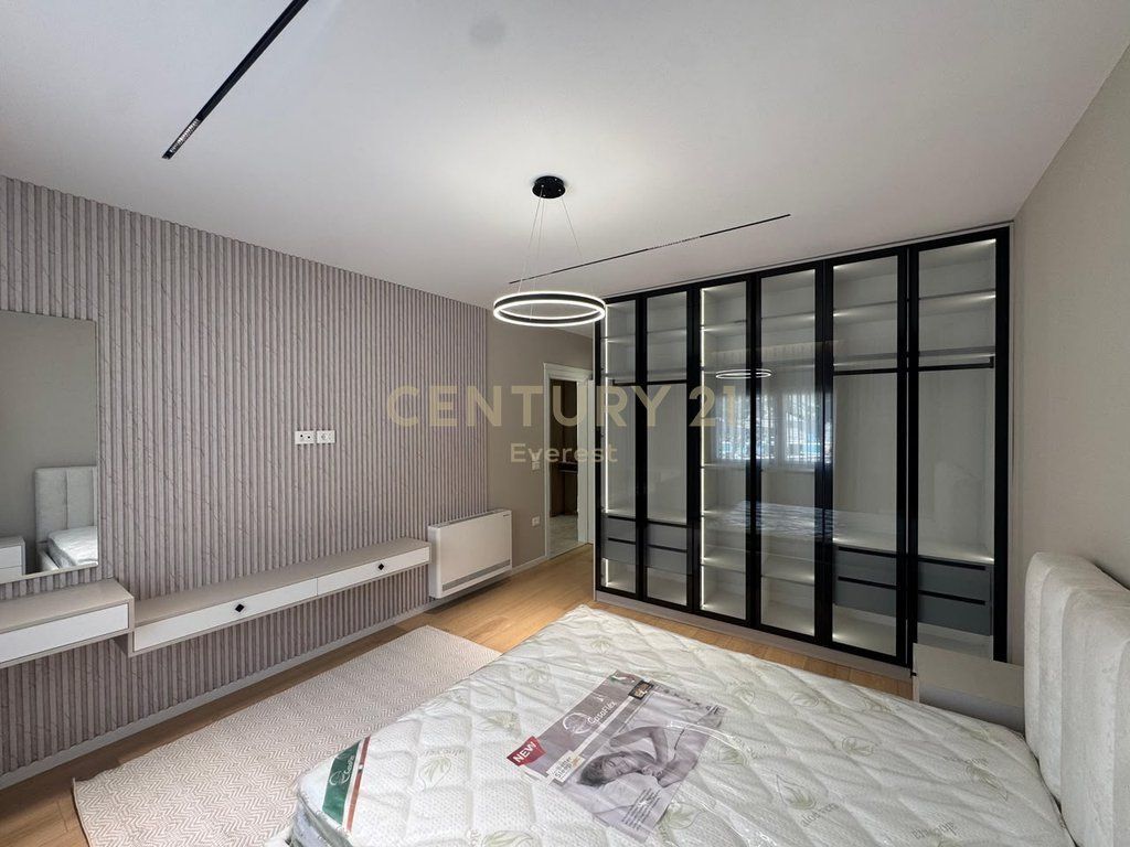 RESIDENZA LAKE LAND, AFFITTIAMO APPARTAMENTO 2+1+POSTO AUTO