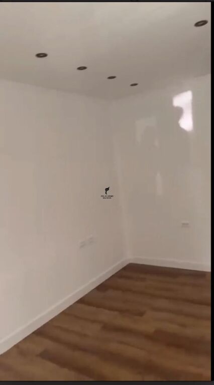 SHOP FOR RENT 43 M2 CENTER 70,000 LEKE FH-94387