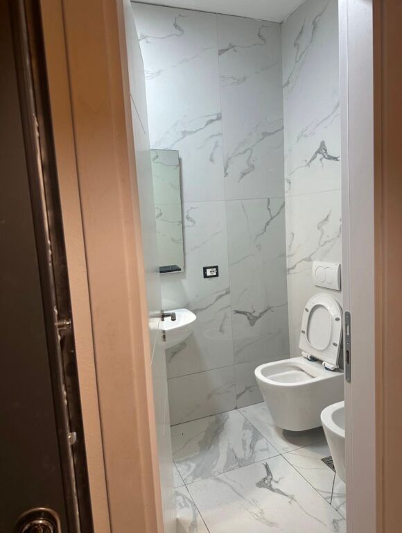 1+1,kompleksi ndregjoni,blv i ri,500 mije leke