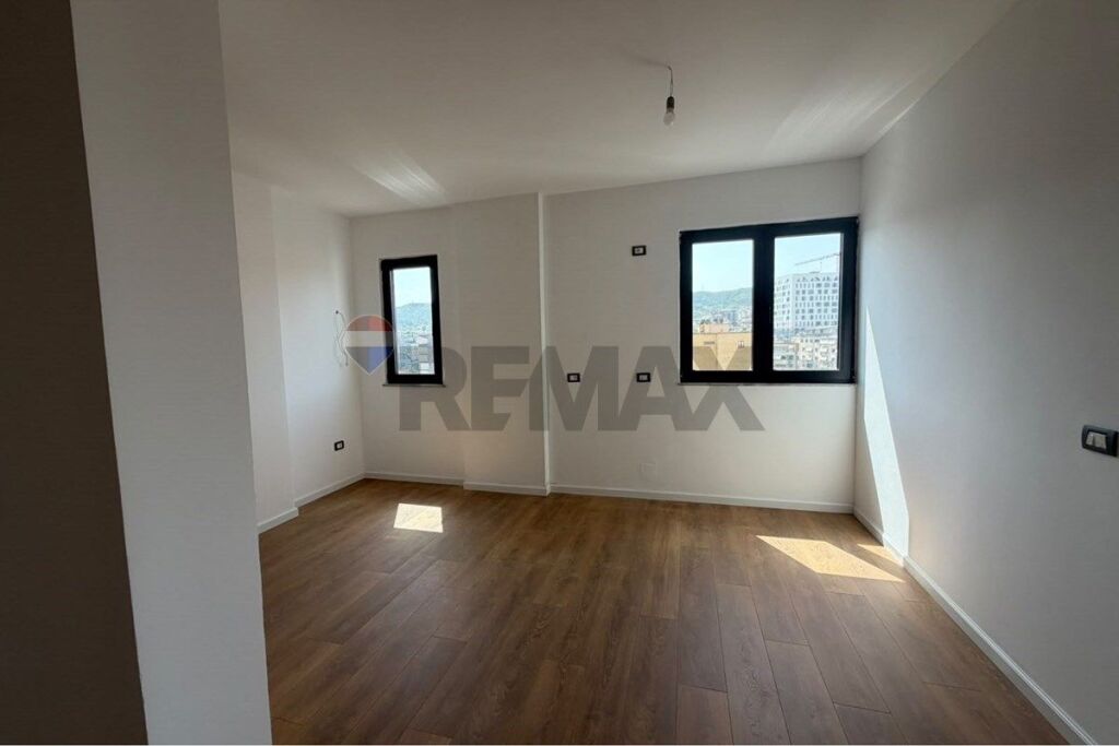 Apartment - For Sale - Commune of Paris, Tirana(ID: 530601004-57)