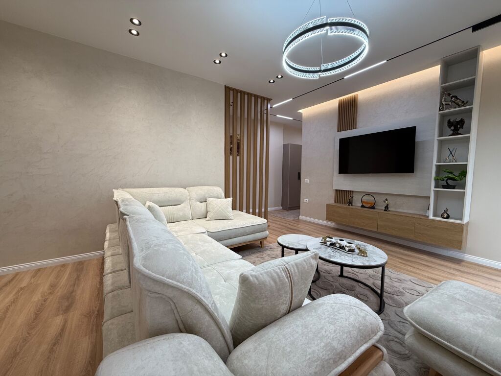 2+1 apartment for sale, Jordan Misja