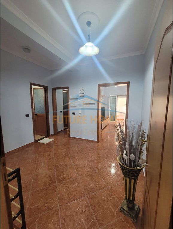 Qira, Apartament 2+1+2, Vilat Gjermane