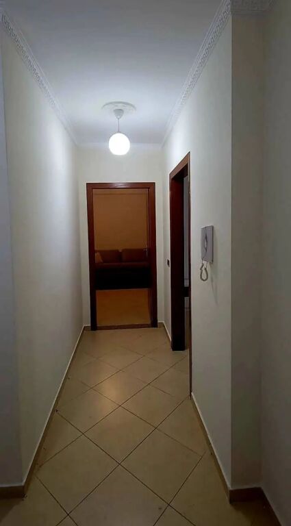 AFFITTASI 1+1+BALCONE - FRESKU, TIRANA