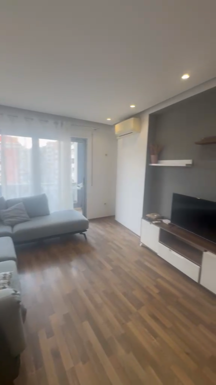Apartament 2+1 per qera ne Astir !