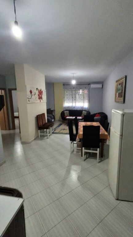 JEPET ME QIRA APARTAMENT 3+1 – STACIONI 2, PLAZH!
