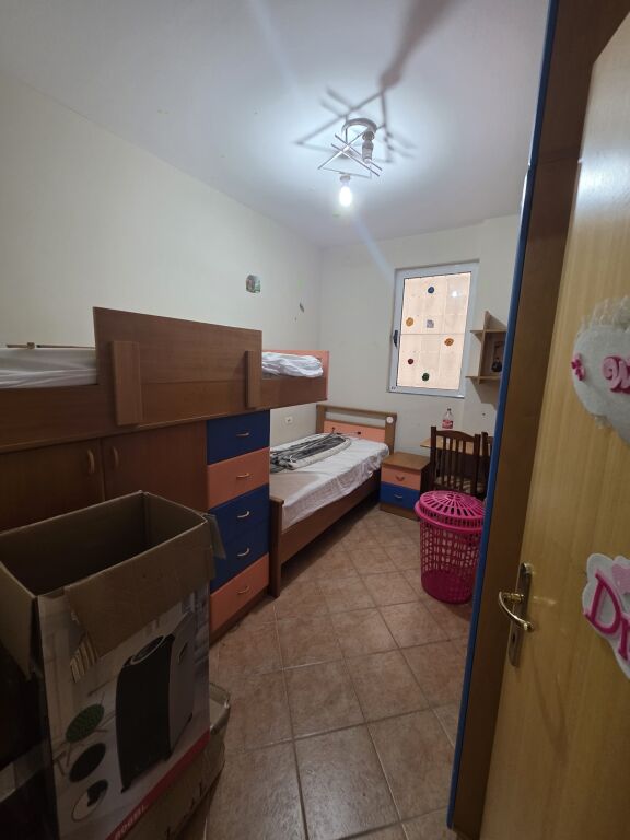 2+1,kat 6 ashensore,kika 1 komune e parisit,600 mije leke