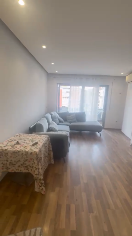 Apartament 2+1 per qera ne Astir !