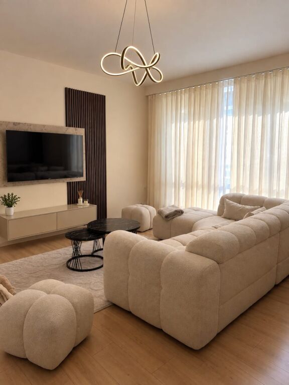 # IN AFFITTO: 1+1 📍 Nuovo Boulevard (Vicino a SPAK - Via Jordan Misja) - 70.000 ALL/Mese - Edificio Nuovo A.2026 - 4° Piano - SUP. 80m² || (100% Mai Abitato, 100% Nuovo 🔥)