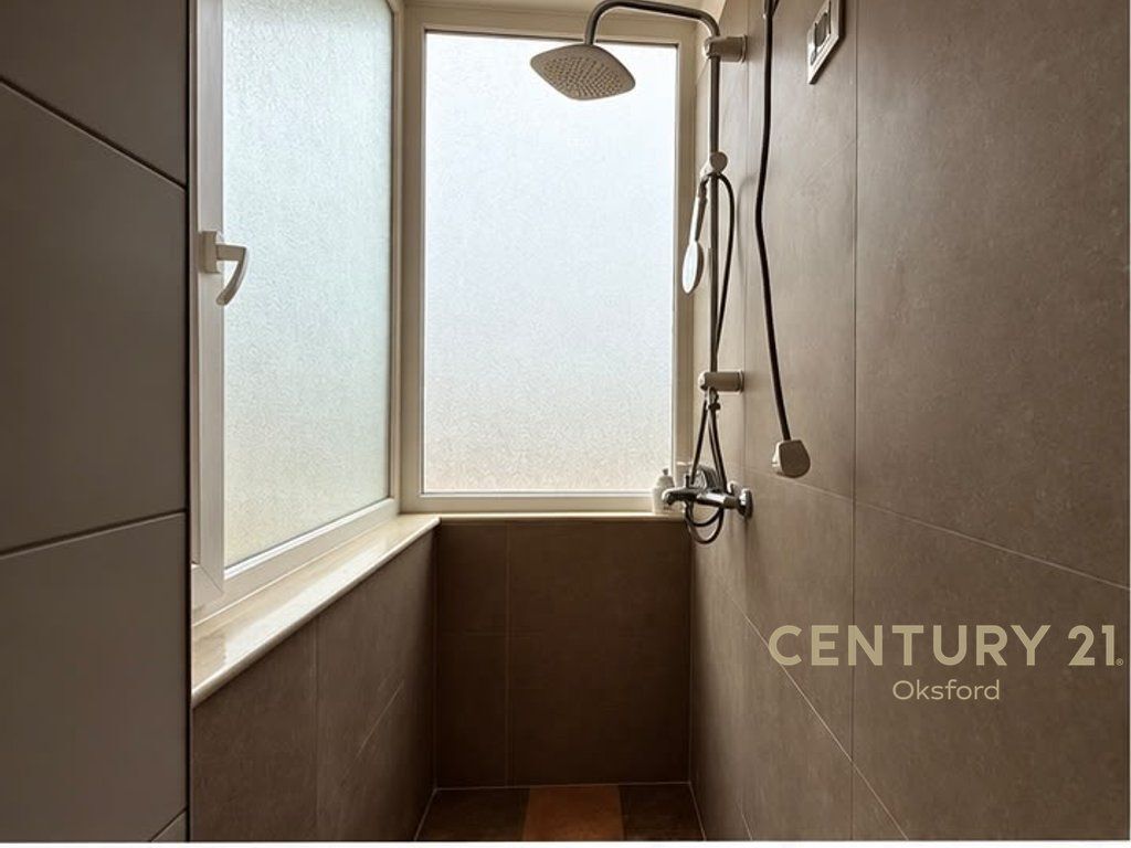 VICINO A SELVIS IN VIA SIRI KODRA, VENDESI 2 APPARTAMENTI 3+1+2 E APPARTAMENTO 1+1 422,400 €