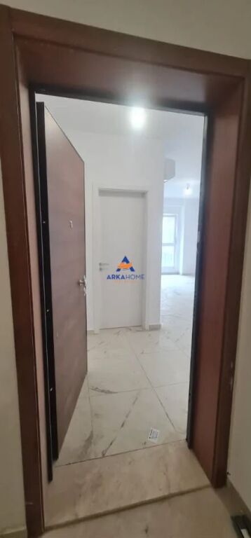 AFFITTASI AMBIENTE PER UFFICIO 79 M2 " VIA DRITAN HOXHA VICINO KUPOLES " 45.000 LEKE