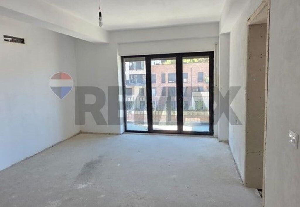 Apartament Premium me Verandë Për Shitje  ID: 530561005-56