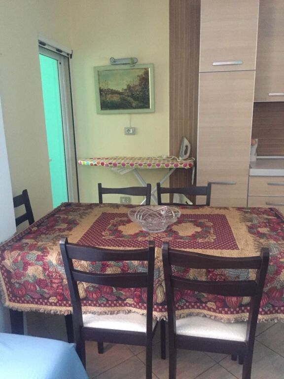 2+1, 5th floor without elevator, Kavaja street, 550 thousand lek