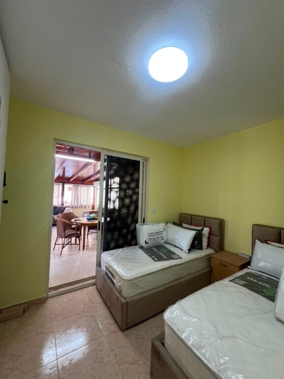🏡✨ SHITET APARTAMENT 1+1 ME VERANDË TË MADHE – PLAZH ILIRIA, DURRËS