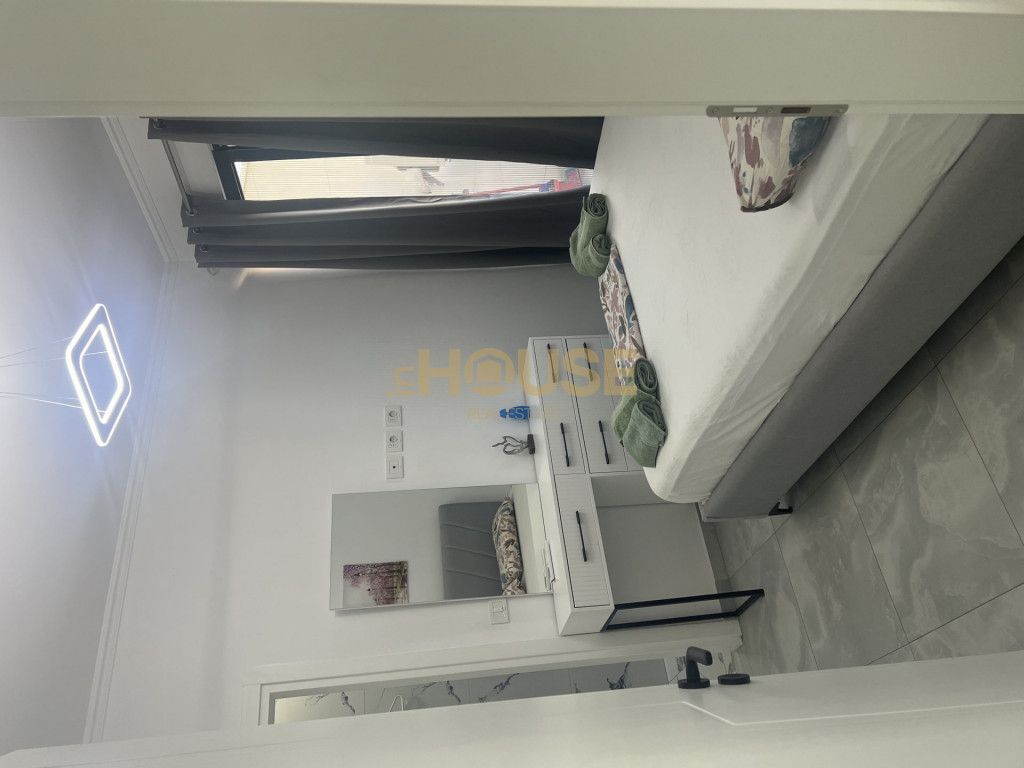 APARTAMENT 1+1+VERANDE ( I MODIFIKUAR) NE SHITJE