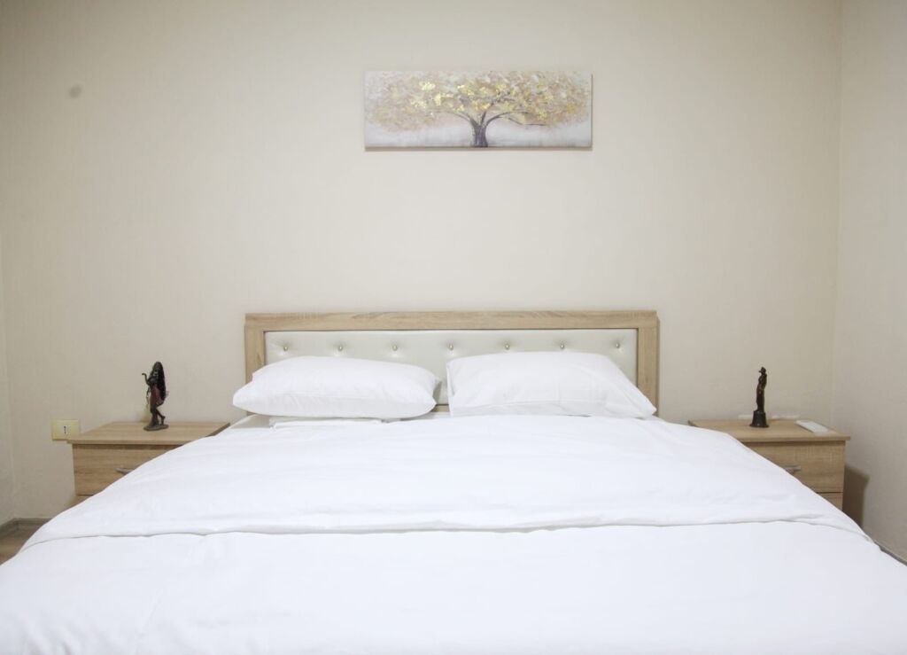Apartament 2+1 prane spitaleve 600 mij leke