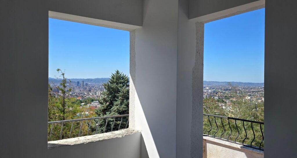 Shitet nga pronari: apartament 2+1, 120 m², me pamje panoramike – Fresk