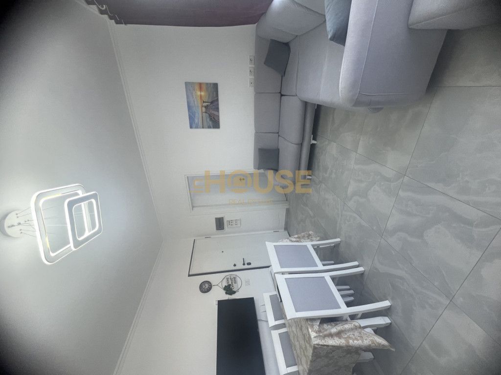 APARTAMENT 1+1+VERANDE ( I MODIFIKUAR) NE SHITJE