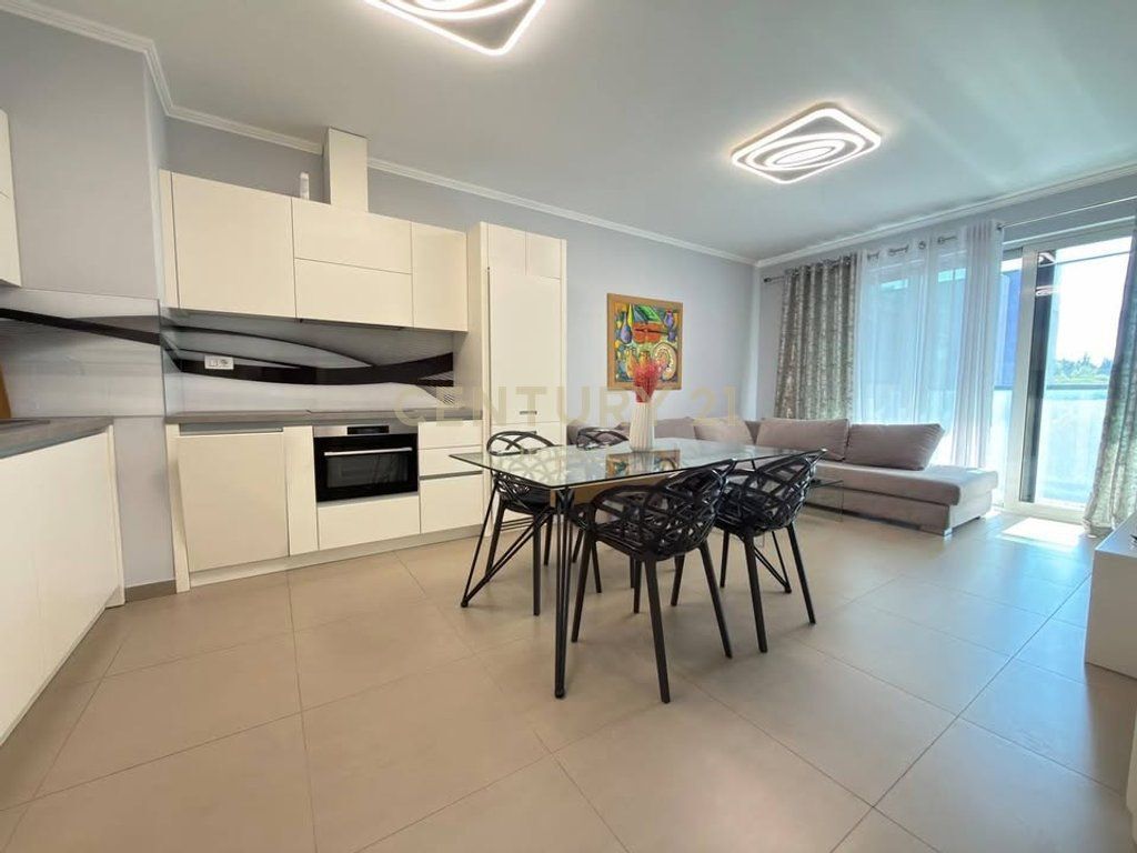 APARTAMENT ME QERA 2+1+2 TE AMBASADOR 3! 1,700 € /Muaj