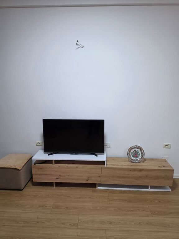 APARTMENT FOR RENT 2+1+2 KONGRESI I MANASTIRIT 70,000 LEKE F