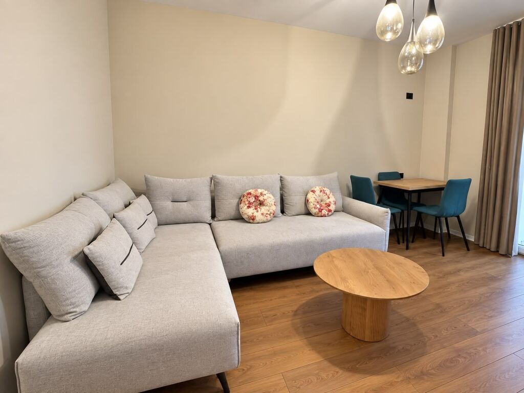 FOR SALE APARTMENT 1+1 DRY LAKE, WITH VIEW OF THE LAKE.