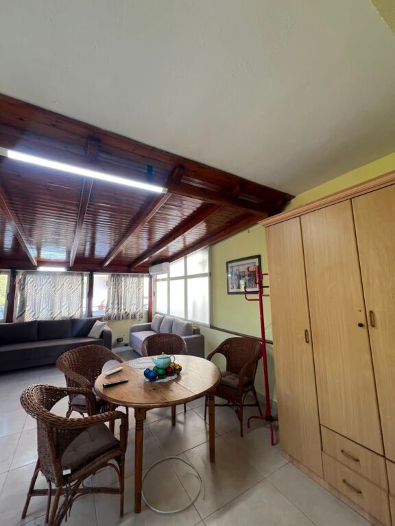 🏡✨ SHITET APARTAMENT 1+1 ME VERANDË TË MADHE – PLAZH ILIRIA, DURRËS