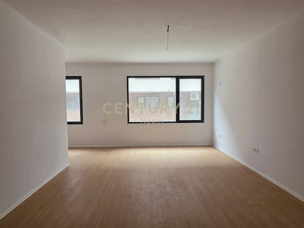 VENDESI APPARTAMENTO 2+1+2 ,125M2 + POSTO AUTO - COMPLESSO XHELUKS