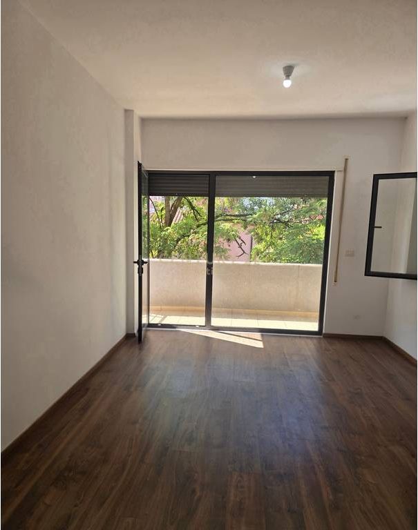 Shitet Apartament 1+1 ne Ali Demi! 143,000 €