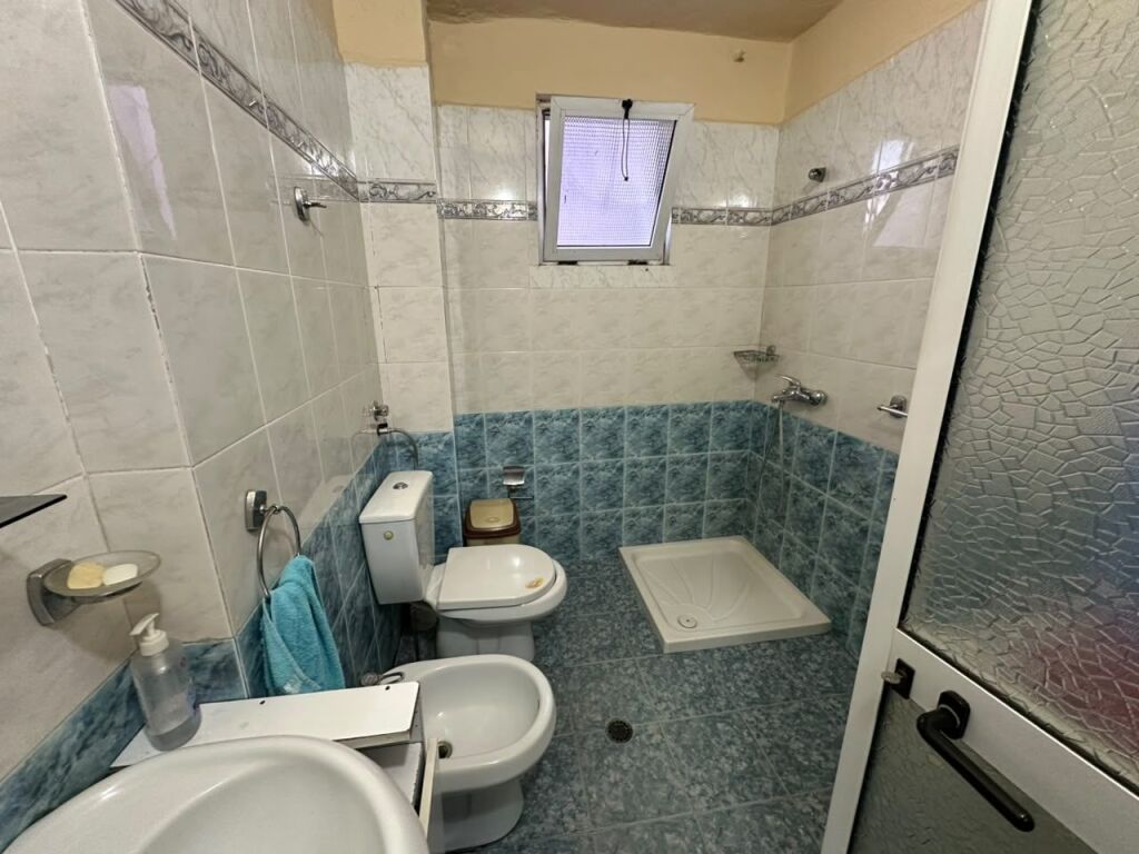 🏡 APPARTAMENTO 2+1 IN AFFITTO – DURRËS