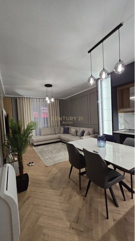 Lirohet ne 19 Tetor 🏡 APARTAMENT 2+1 ME QIRA – UNIVERS CITY