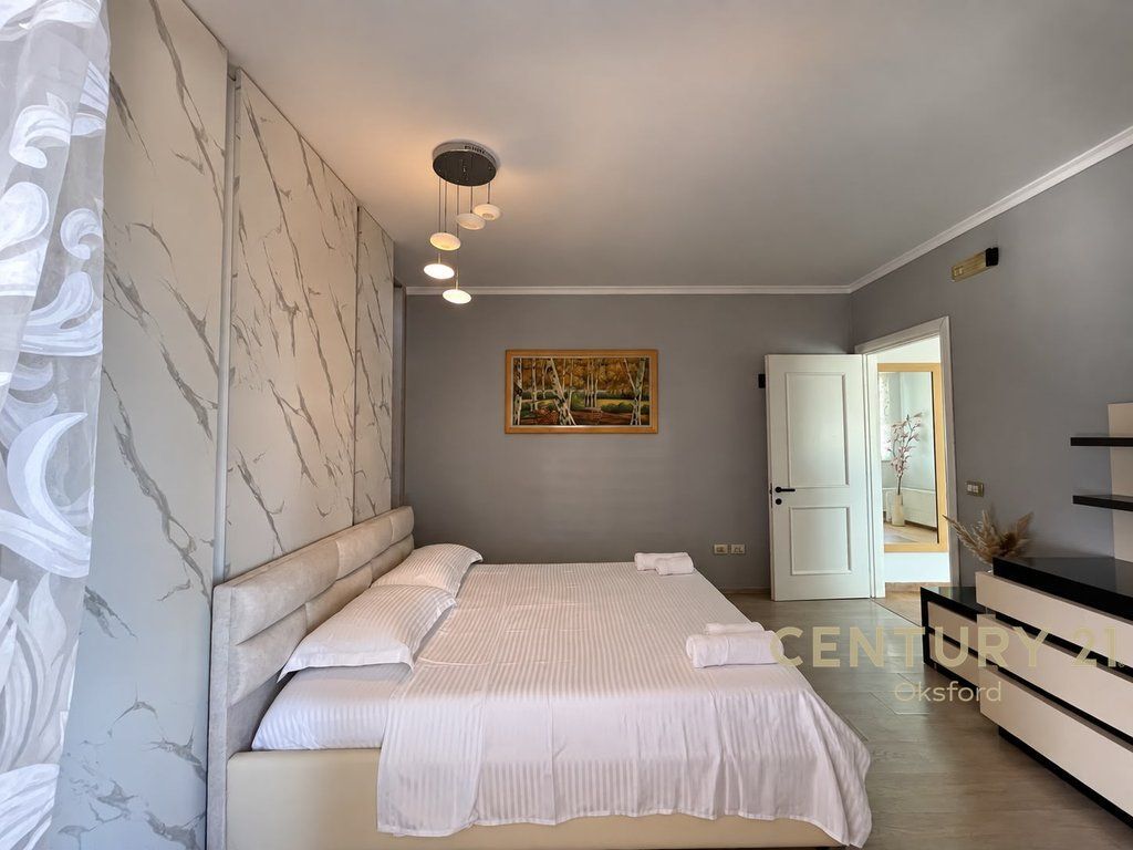 VICINO A SELVIS IN VIA SIRI KODRA, VENDESI 2 APPARTAMENTI 3+1+2 E APPARTAMENTO 1+1 422,400 €
